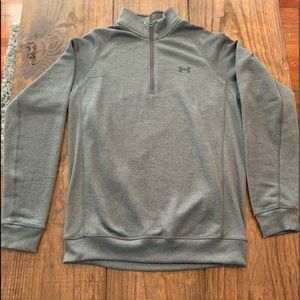Under Armour Men’s pullover fleece.